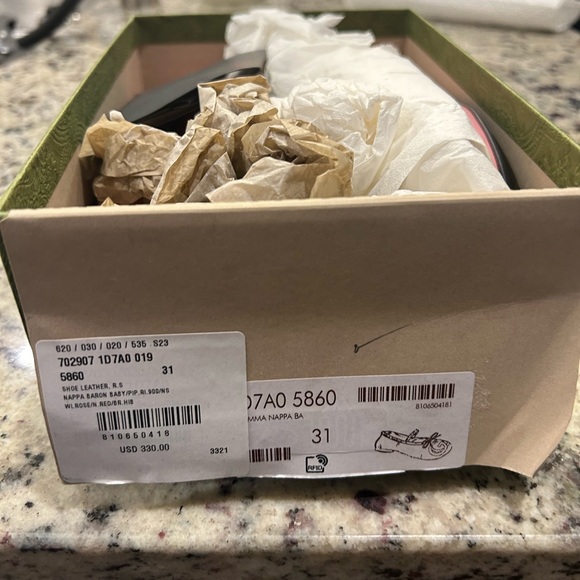 Brand new Gucci Girls shoes. - Picture 3 of 4